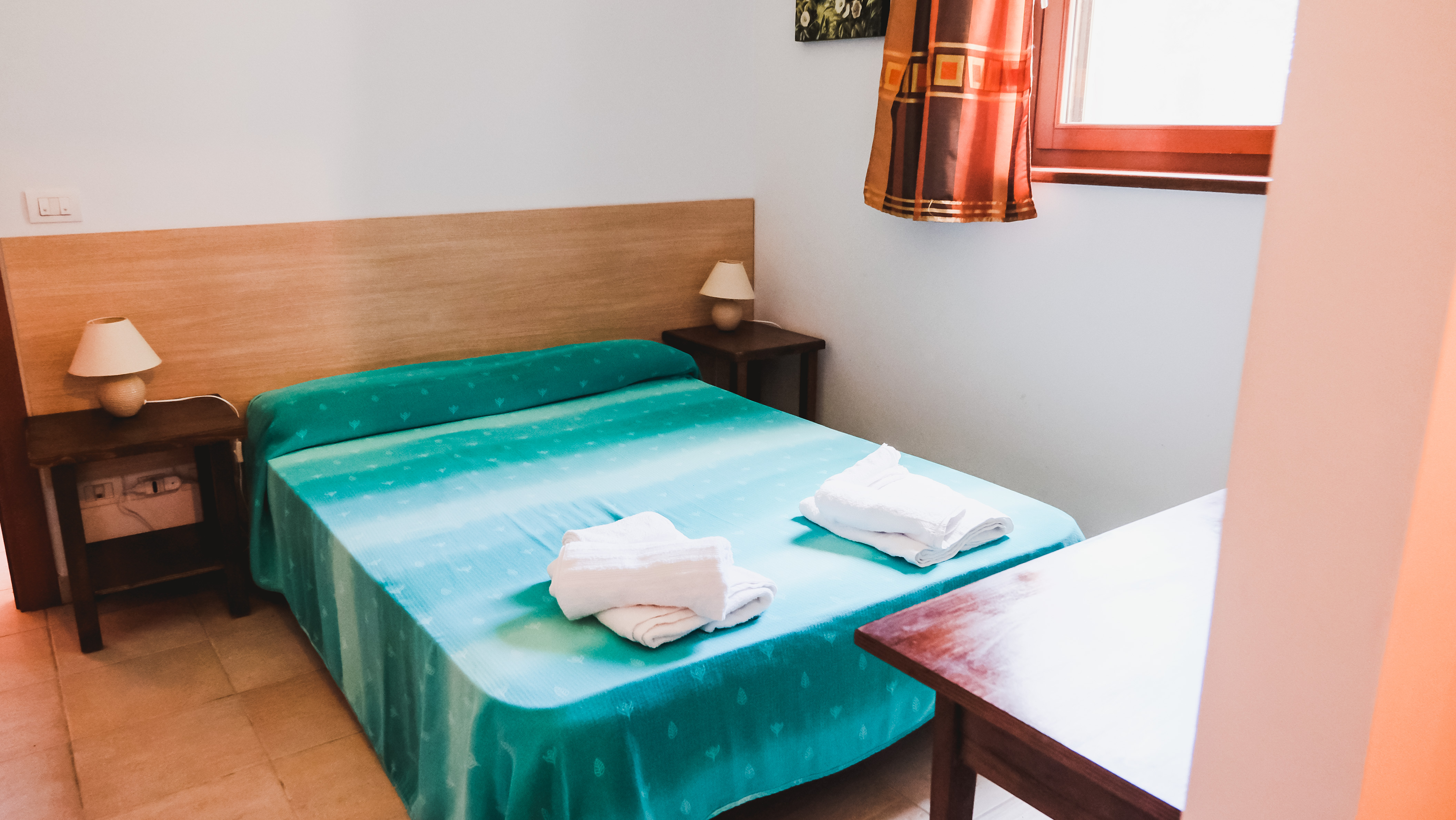 Camera Cantinetta – angolo cottura